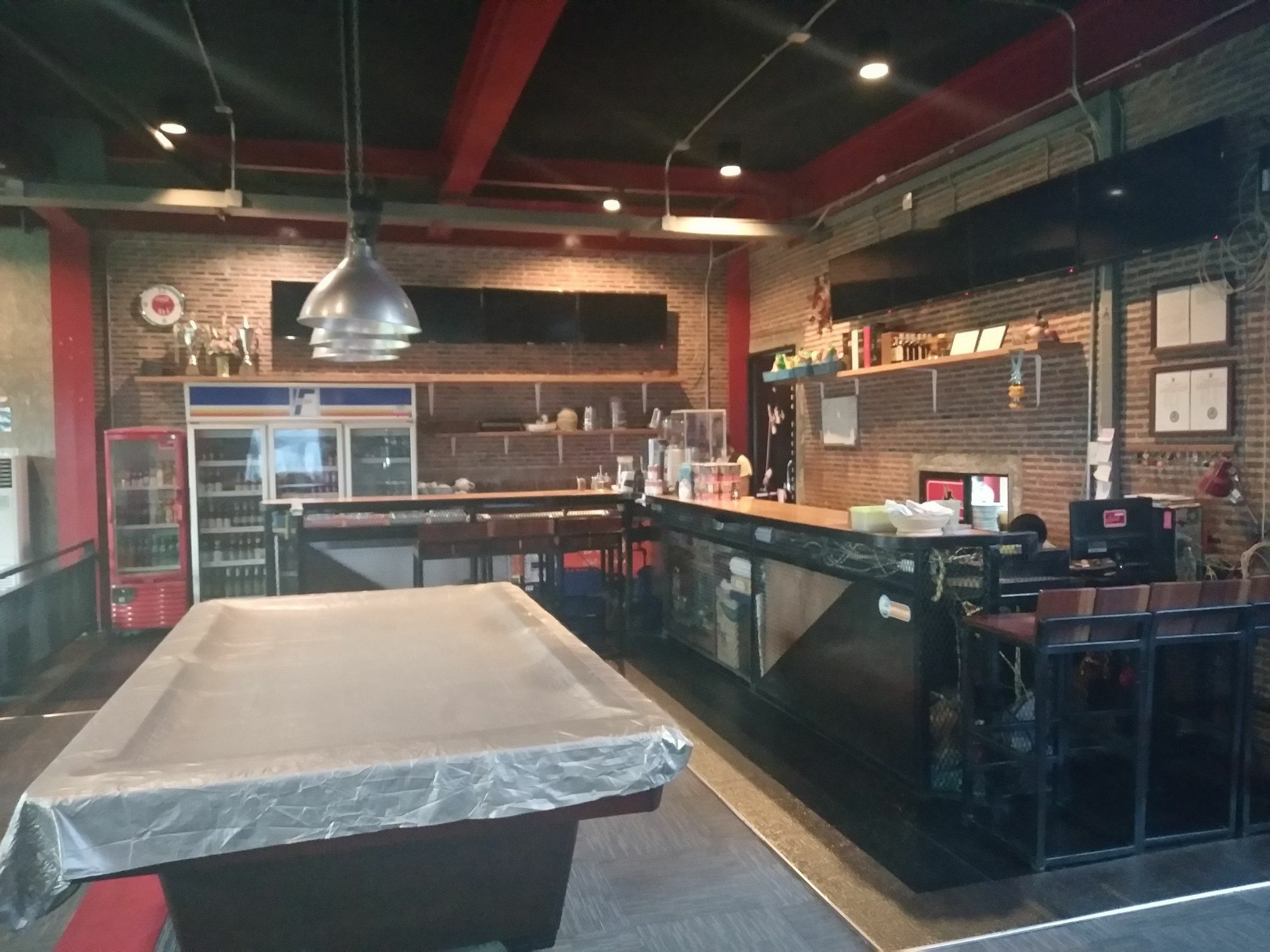 One Four Seven Hotel&Snooker Bar Rayong Buitenkant foto